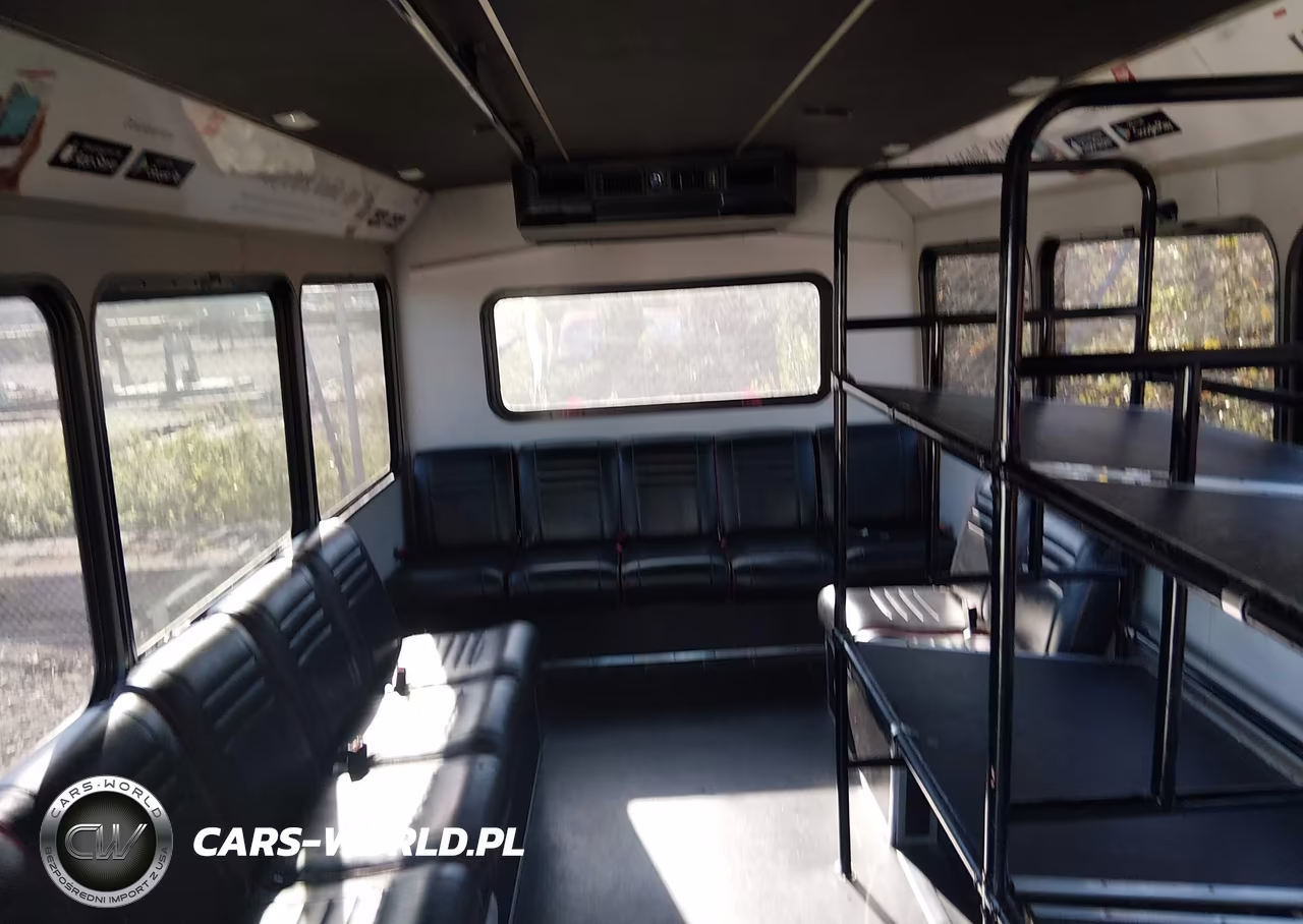 2018 Ford E-450 Cutaway VIN:1FDFE4FS9JDC01512 - 6