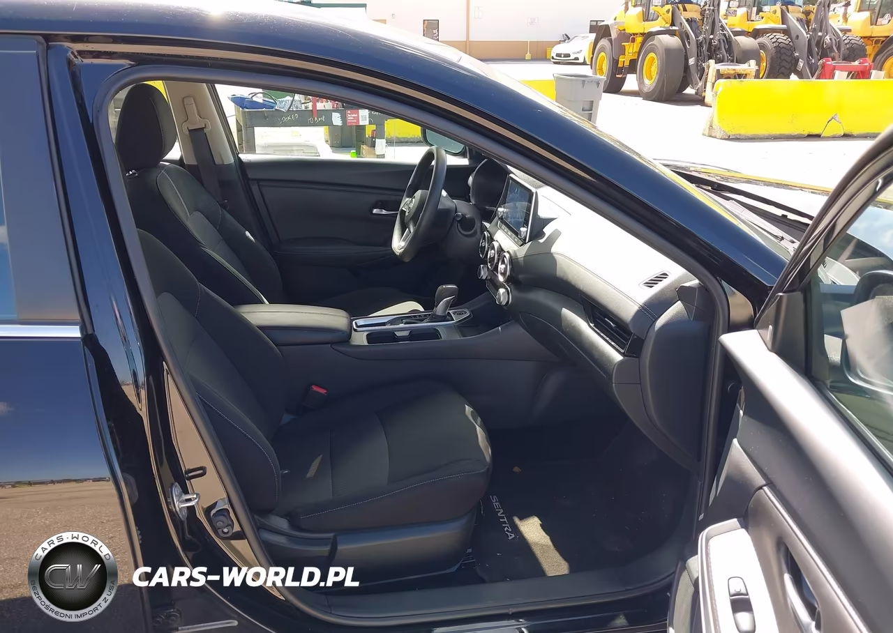 2025 Nissan Sentra Sv VIN:3N1AB8CV8SY261859 - 5