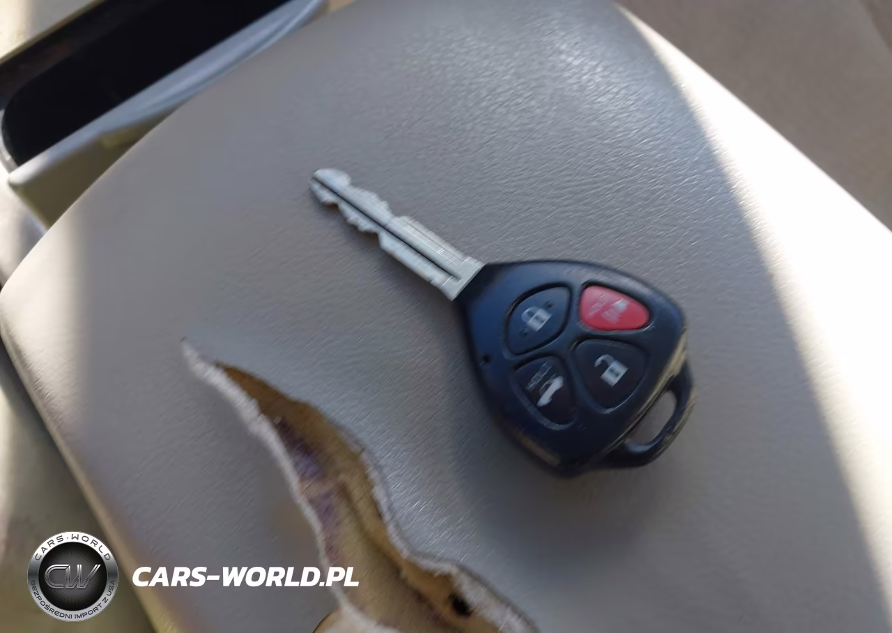2010 Toyota Camry Le VIN:4T4BF3EK2AR010950 - 11