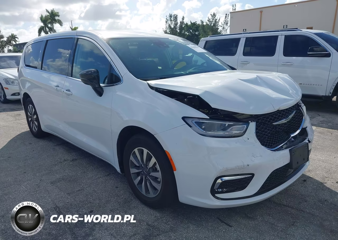 2024 Chrysler Pacifica Hybrid Select