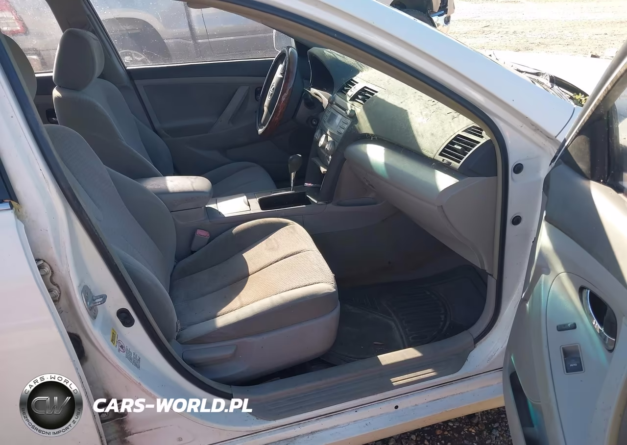 2011 Toyota Camry Le VIN:4T1BF3EKXBU738916 - 5