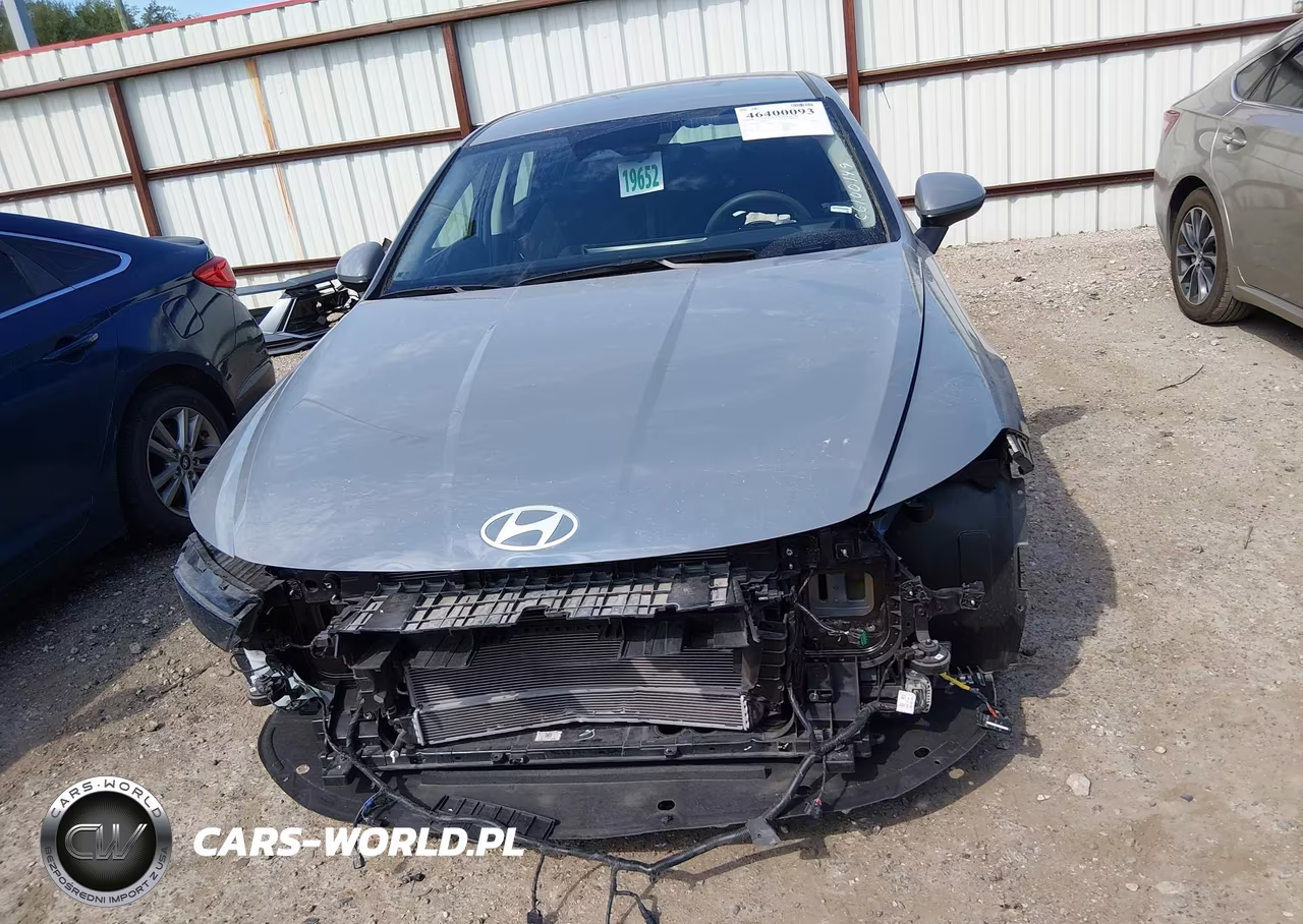 2026 Hyundai Sonata Hybrid Blue VIN:KMHL24JJ3TA156940 - 13