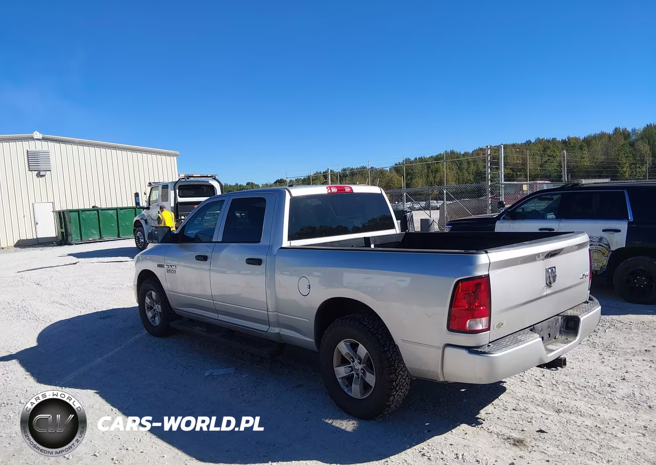 2016 Ram 1500 Tradesman VIN:1C6RR7SMXGS113630 - 3