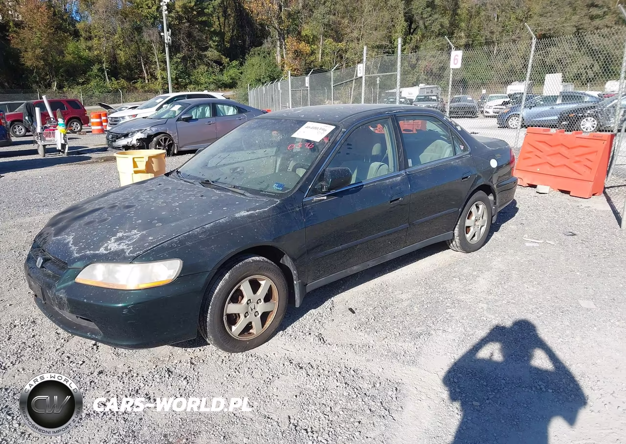 2000 Honda Accord 2.3 Se VIN:1HGCG6693YA124594 - 2