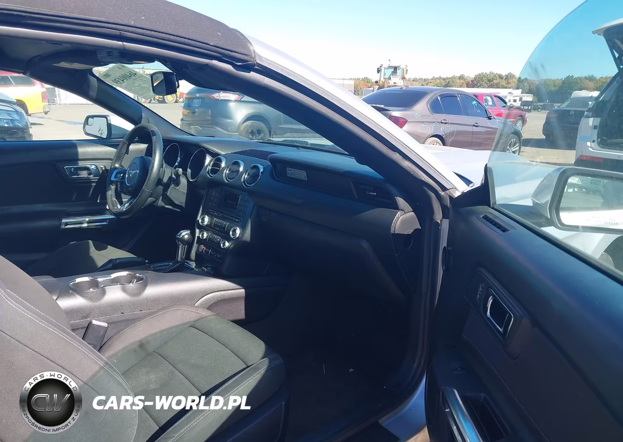 2016 Ford Mustang V6 VIN:1FATP8EM5G5281024 - 5