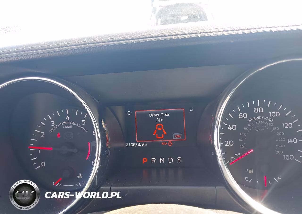 2016 Ford Mustang V6 VIN:1FATP8EM5G5281024 - 7