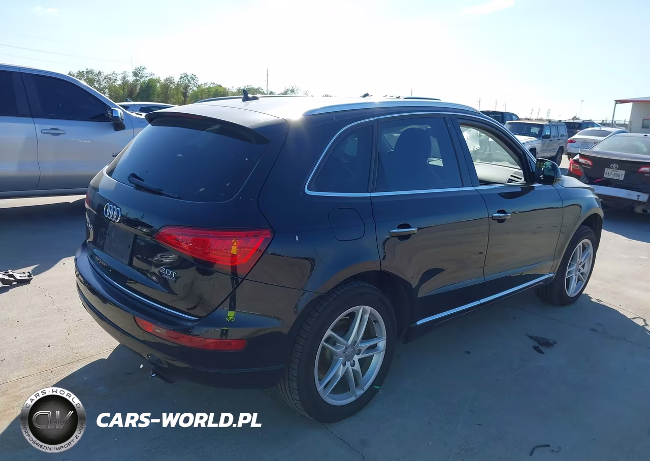 2015 Audi Q5 2.0T Premium VIN:WA1LFAFP3FA146816 - 4