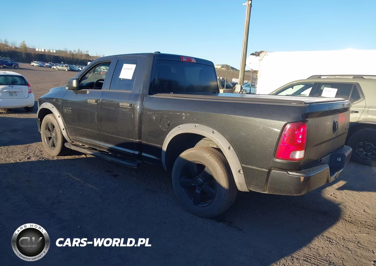 2015 Ram 1500 Express VIN:1C6RR7FG2FS713979 - 3