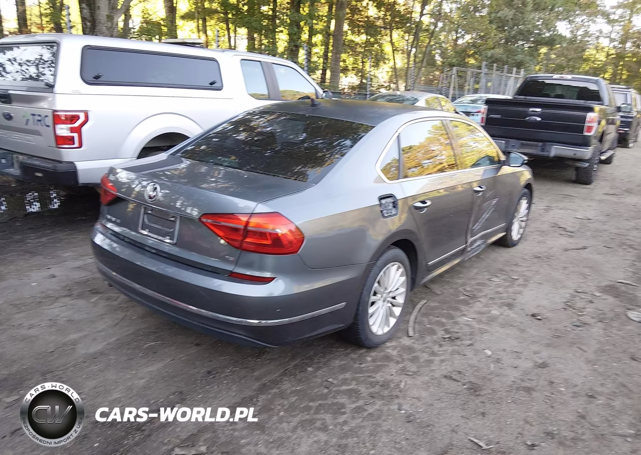 2016 Volkswagen Passat 1.8T Se VIN:1VWBT7A3XGC011577 - 4