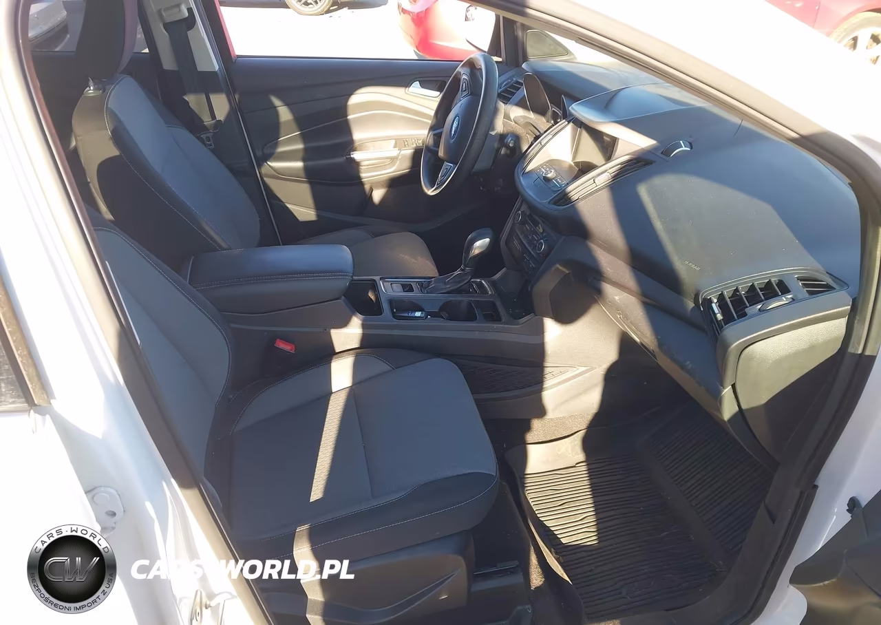 2019 Ford Escape Se VIN:1FMCU9G94KUB64224 - 5