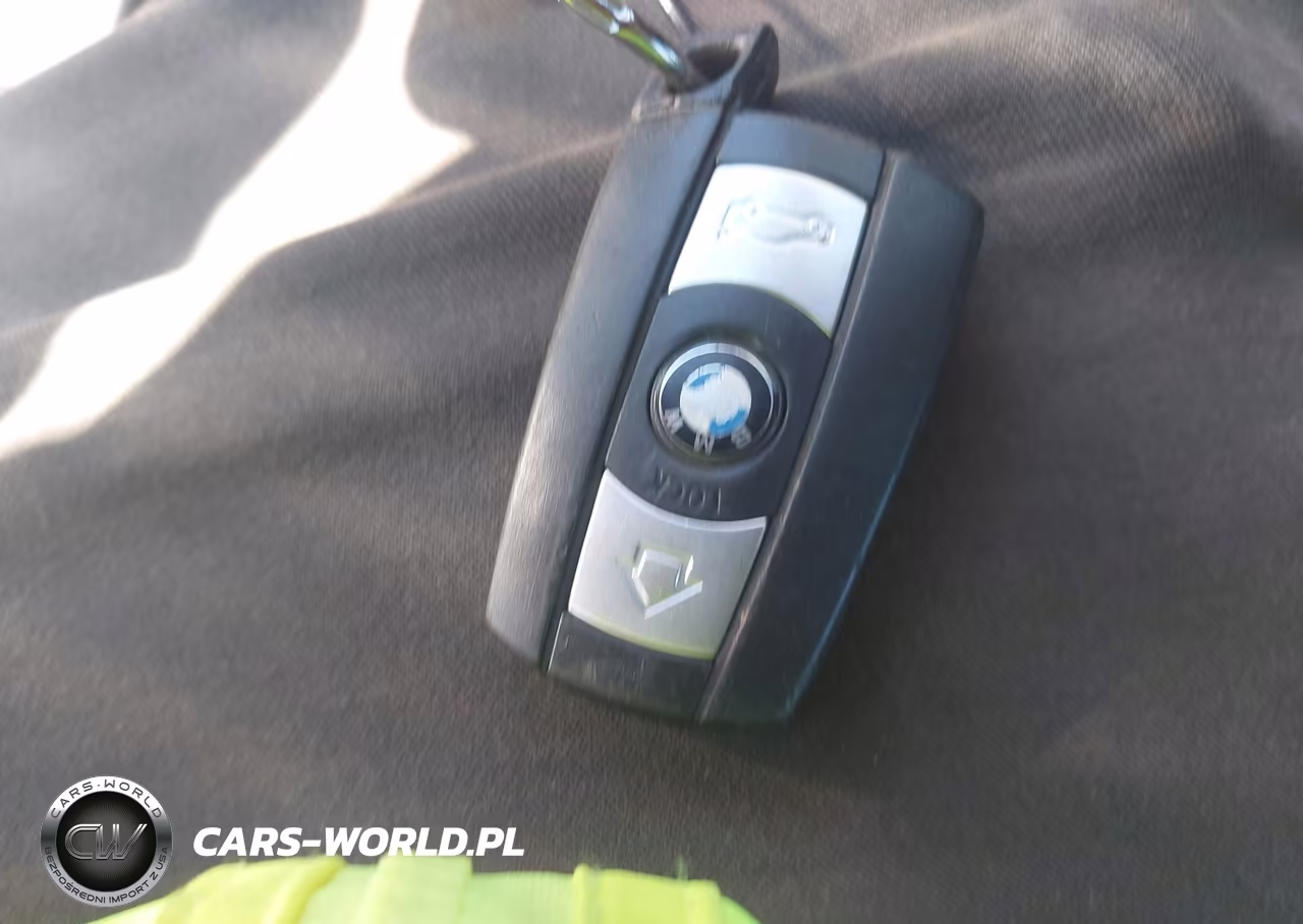 2008 BMW 528I VIN:WBANU53528CT03853 - 11