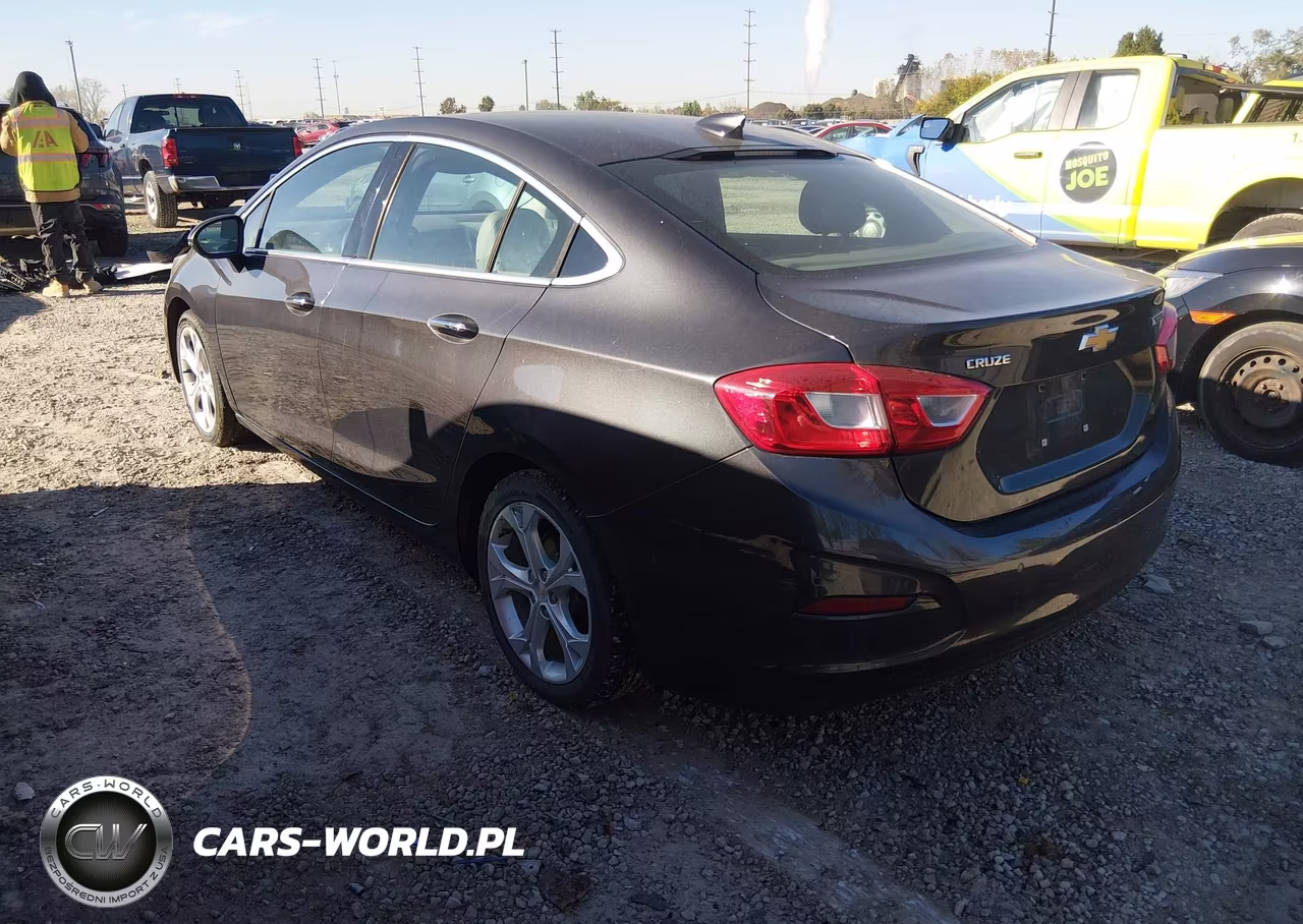 2016 Chevrolet Cruze Premier Auto VIN:1G1BG5SM5G7230502 - 3