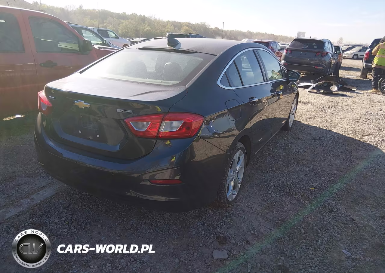 2016 Chevrolet Cruze Premier Auto VIN:1G1BG5SM5G7230502 - 4