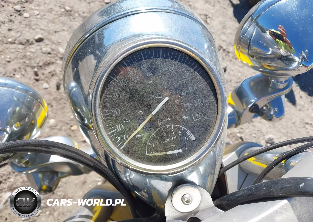 2003 Victory Motorcycles Classic Cruiser VIN:5VPCB16DX33000468 - 7