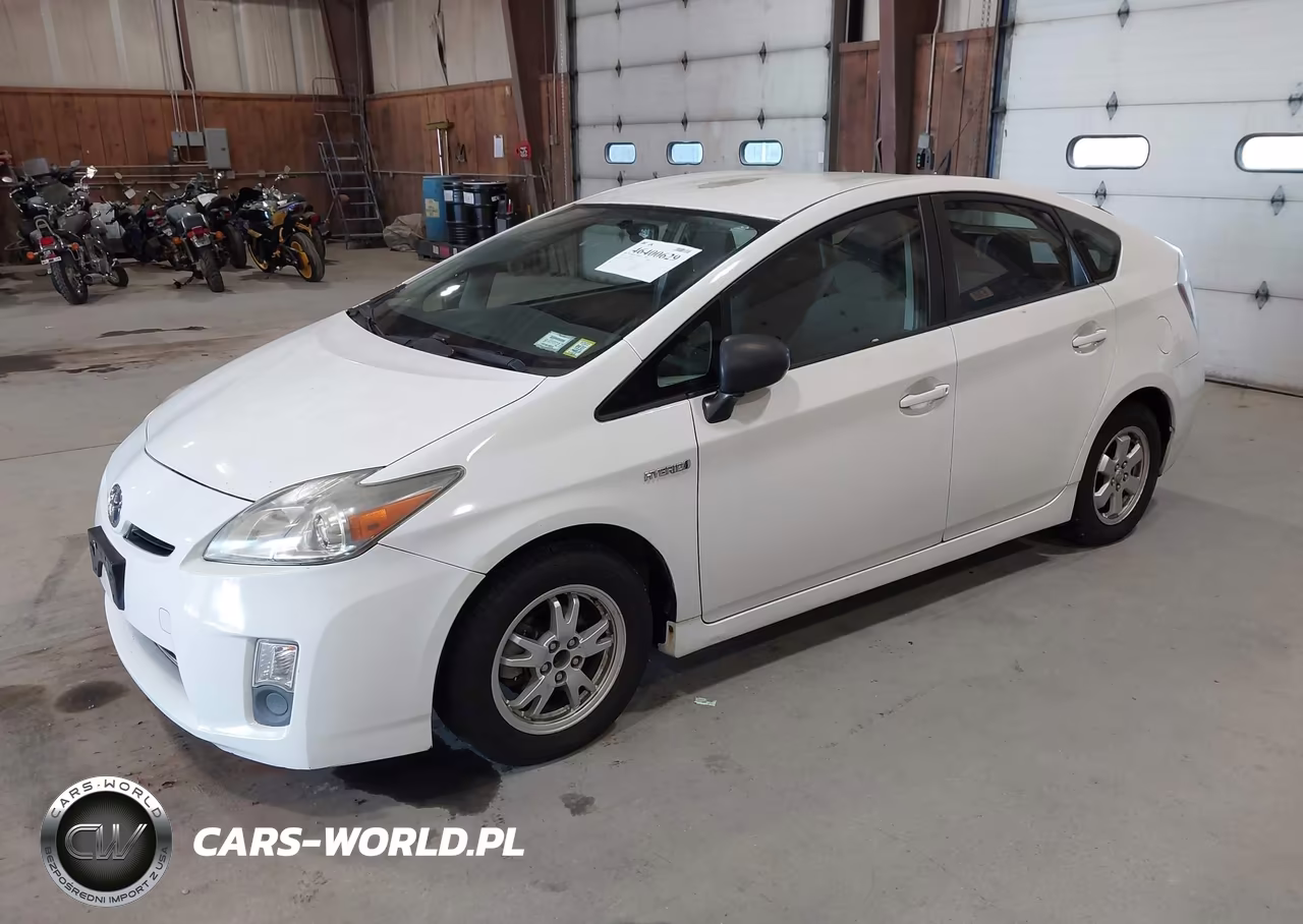 2011 Toyota Prius Two VIN:JTDKN3DU2B1358481 - 2