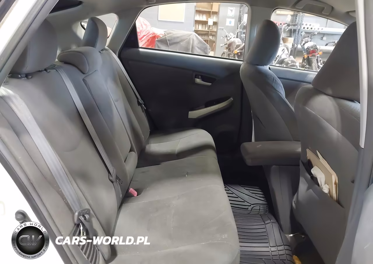 2011 Toyota Prius Two VIN:JTDKN3DU2B1358481 - 8