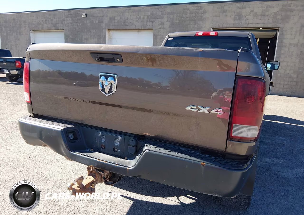 2018 Ram 2500 Tradesman 4X4 8' Box VIN:3C6LR5AT2JG363588 - 13