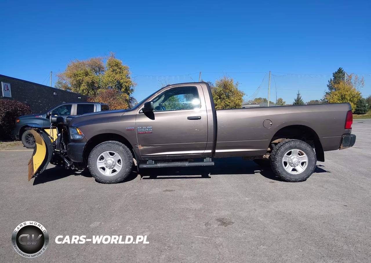 2018 Ram 2500 Tradesman 4X4 8' Box VIN:3C6LR5AT2JG363588 - 19