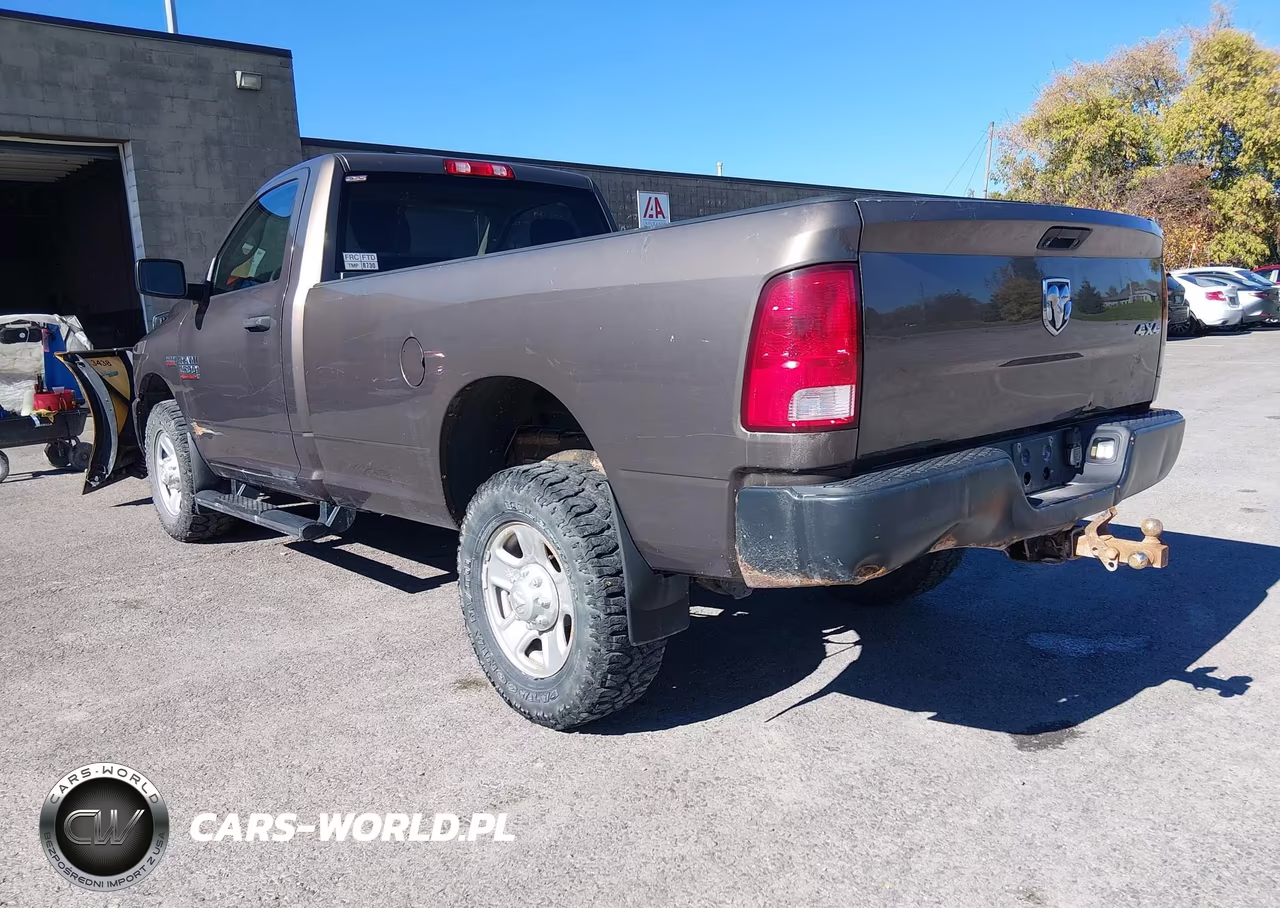 2018 Ram 2500 Tradesman 4X4 8' Box VIN:3C6LR5AT2JG363588 - 3
