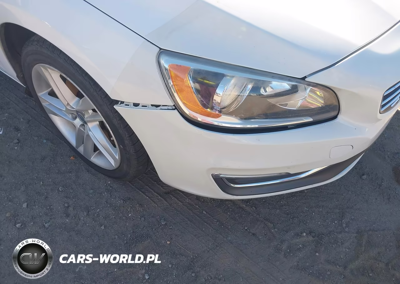 2015 Volvo S60 T5 Premier VIN:YV140MFBXF2306552 - 6