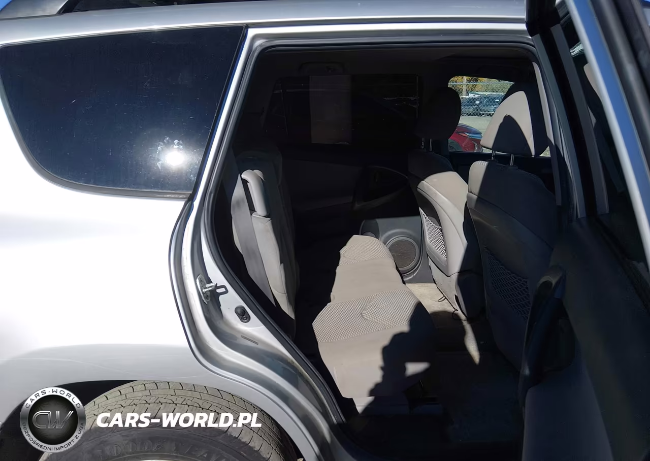 2011 Toyota Rav4 VIN:2T3BF4DV0BW168420 - 8