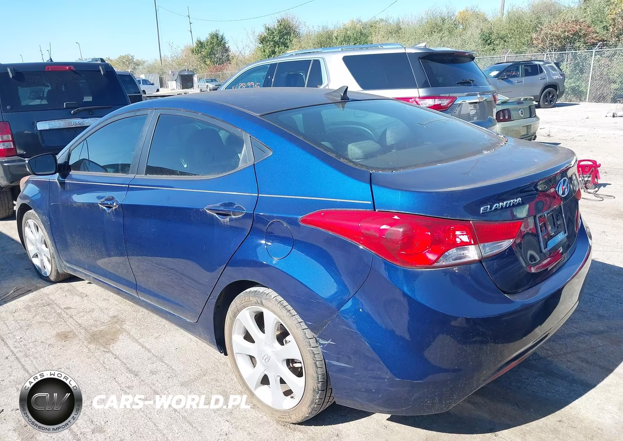 2013 Hyundai Elantra Limited VIN:KMHDH4AEXDU676462 - 3