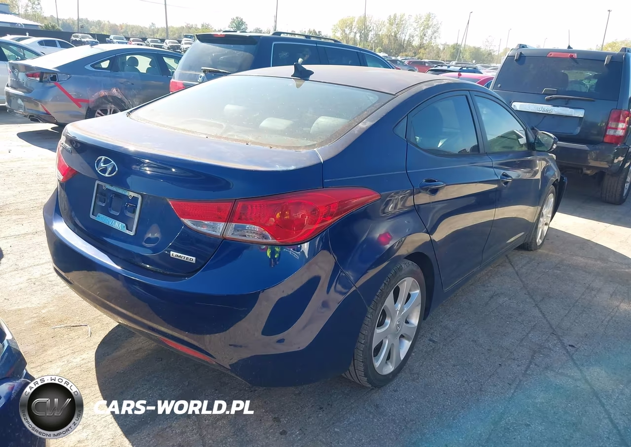 2013 Hyundai Elantra Limited VIN:KMHDH4AEXDU676462 - 4