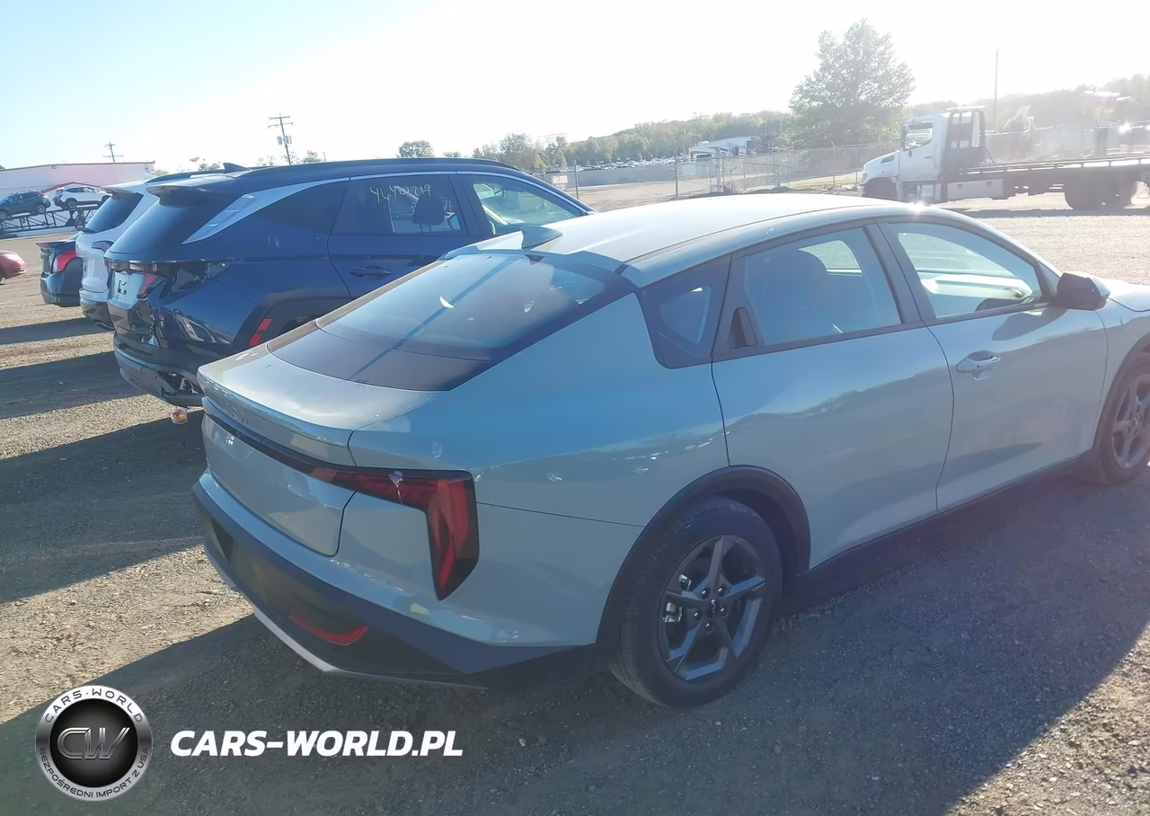 2026 Kia K4 Lxs VIN:3KPFT4DEXTE314474 - 4