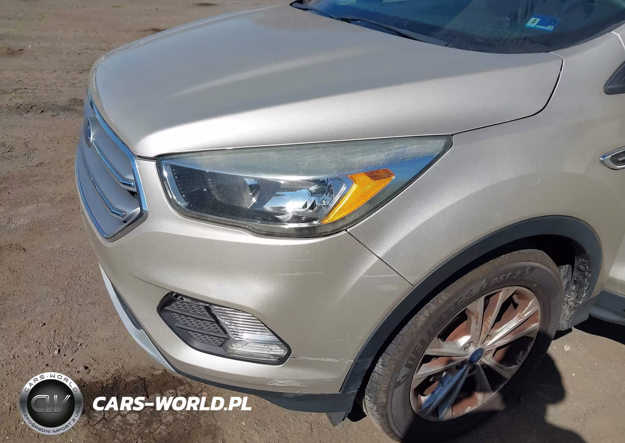 2017 Ford Escape Se VIN:1FMCU0GD5HUB85818 - 6