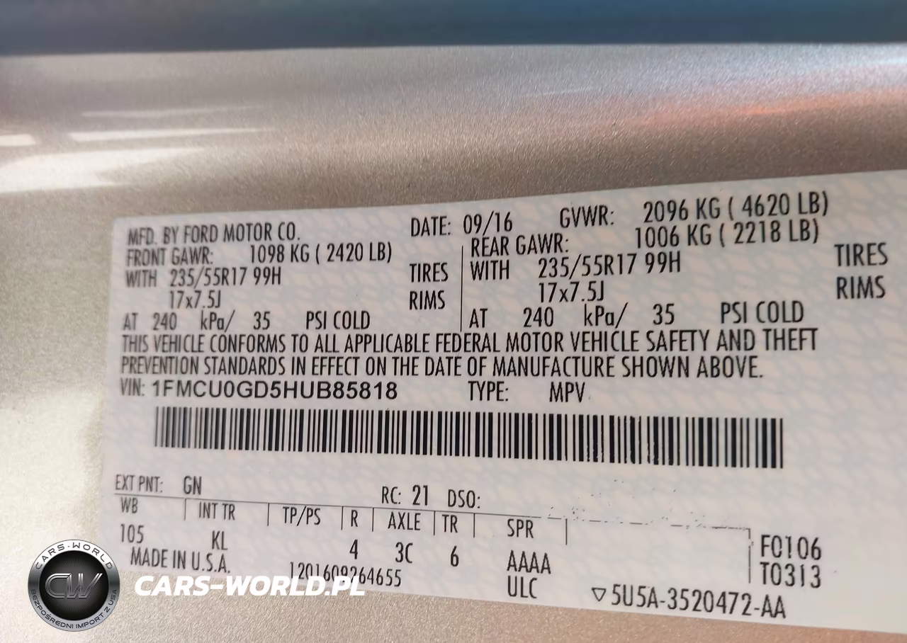 2017 Ford Escape Se VIN:1FMCU0GD5HUB85818 - 9