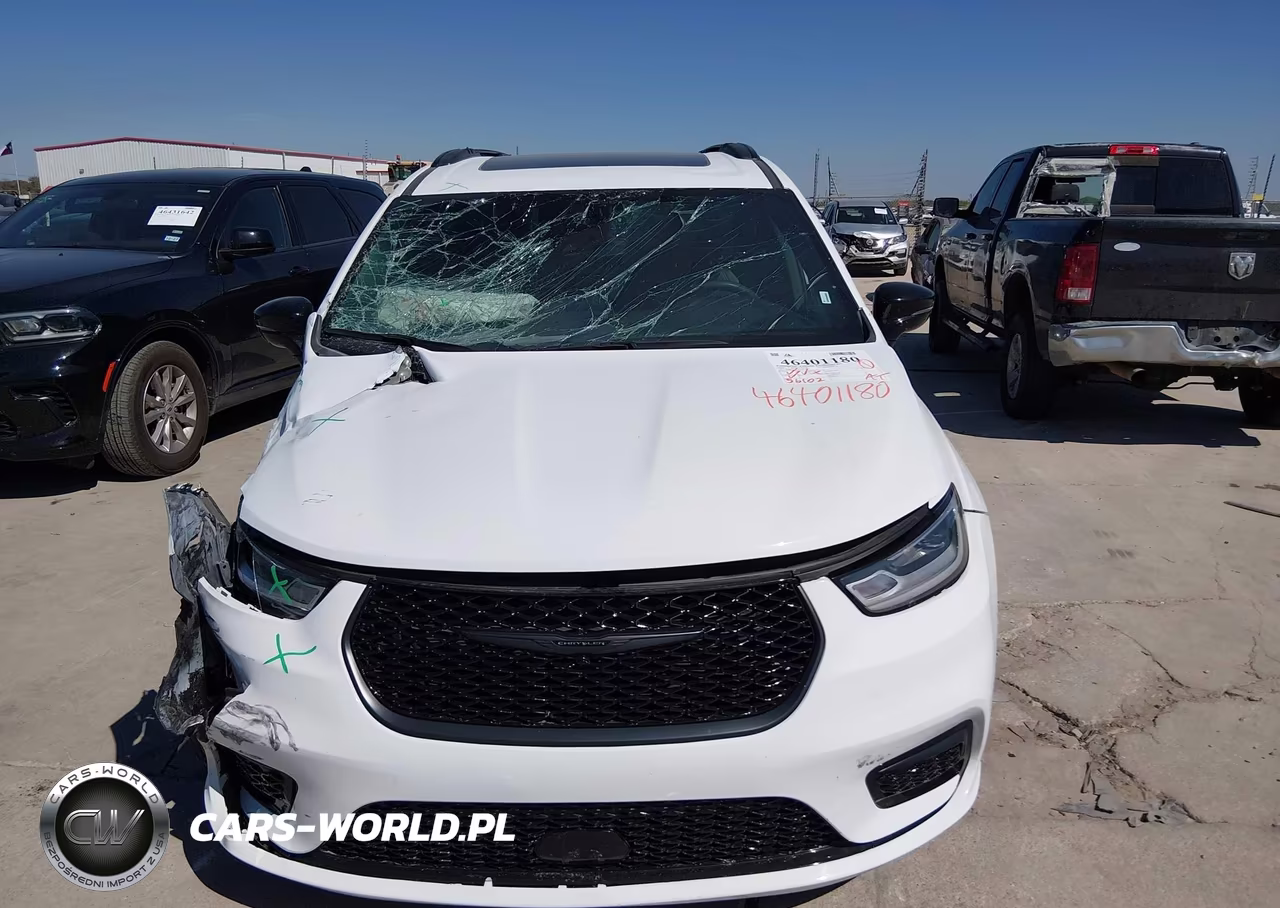 2025 Chrysler Pacifica Limited VIN:2C4RC1GG0SR566322 - 12
