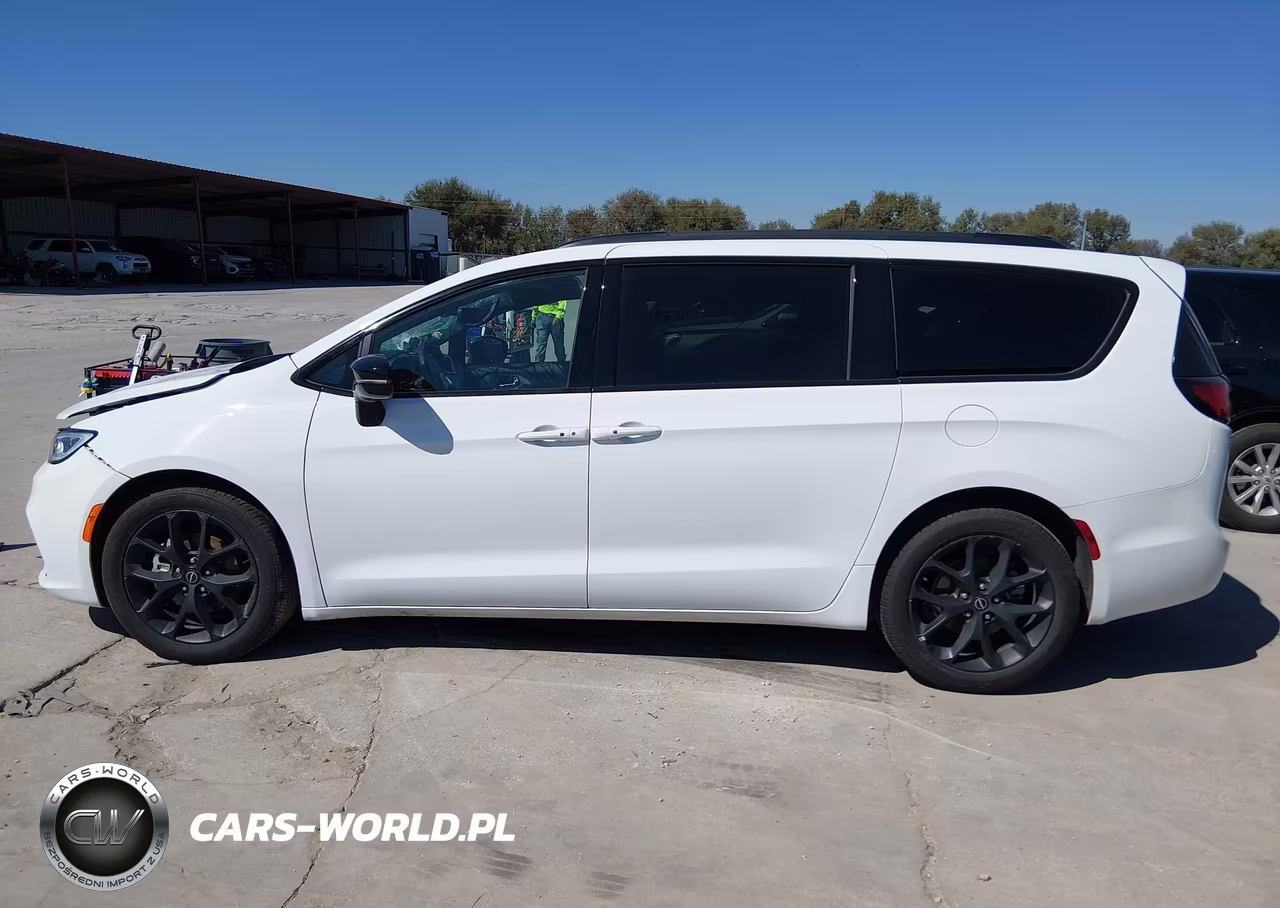2025 Chrysler Pacifica Limited VIN:2C4RC1GG0SR566322 - 14