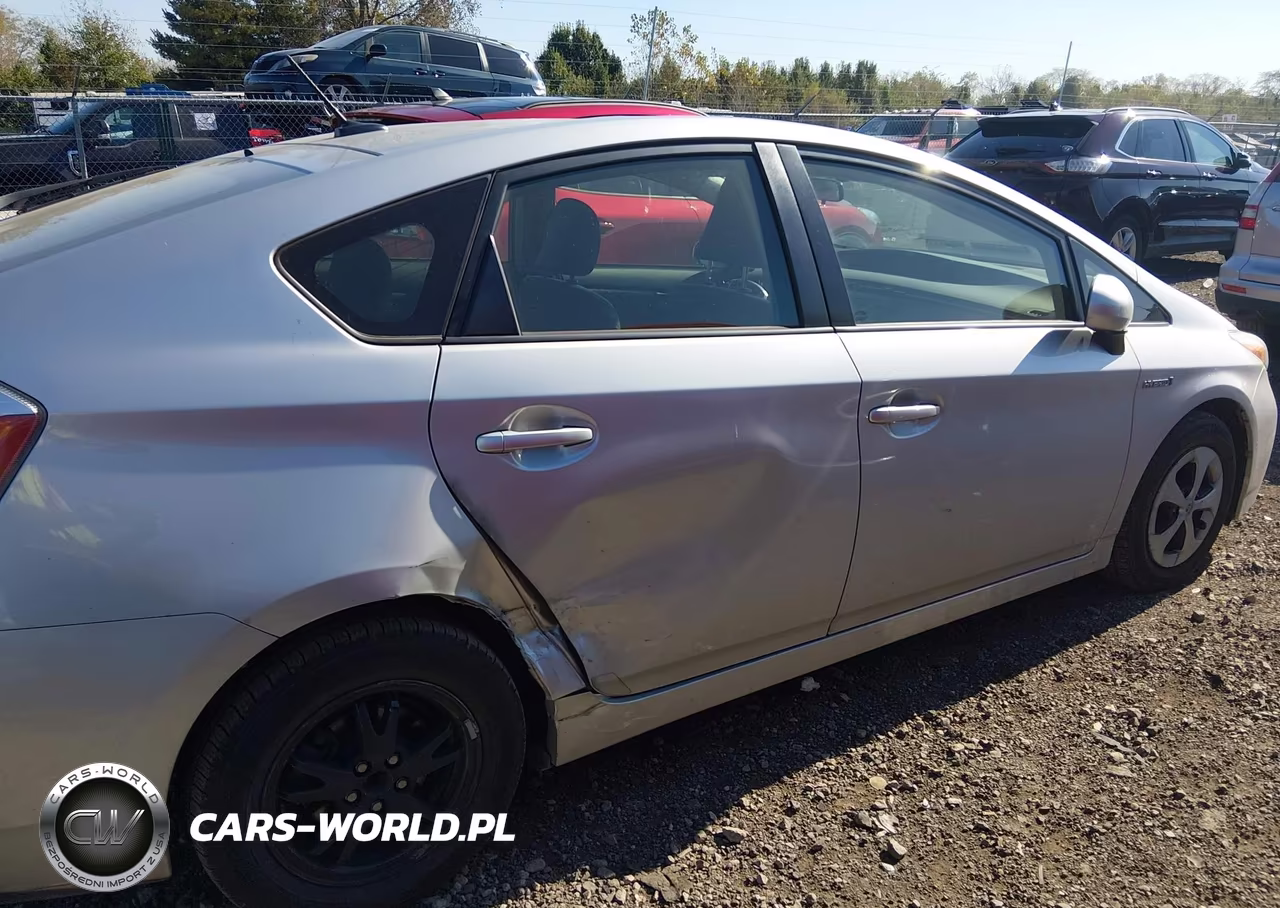 2014 Toyota Prius Three VIN:JTDKN3DU0E0373880 - 13