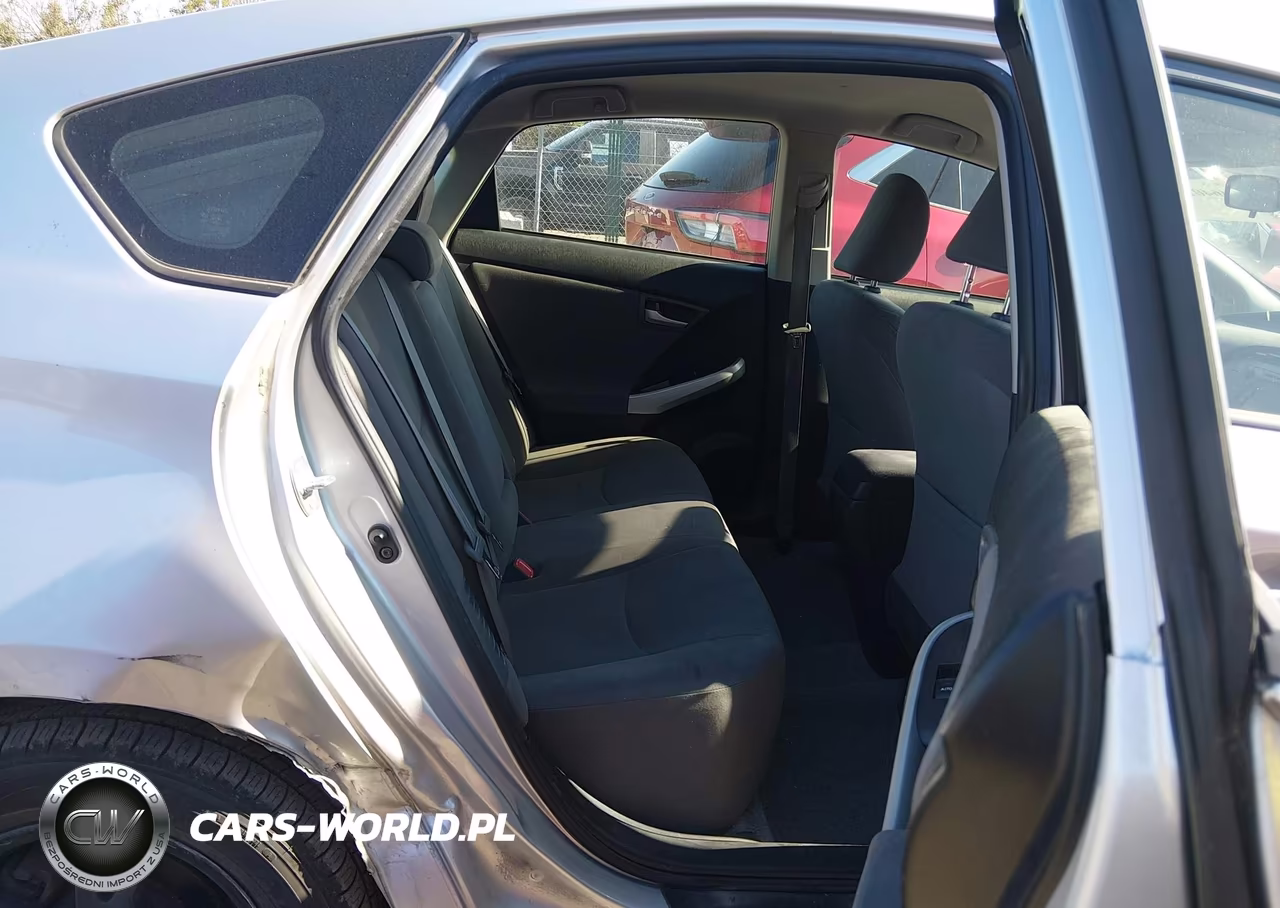 2014 Toyota Prius Three VIN:JTDKN3DU0E0373880 - 8