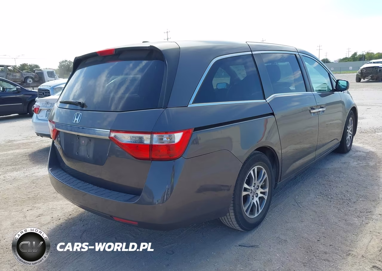 2013 Honda Odyssey Ex-L VIN:5FNRL5H65DB009742 - 4