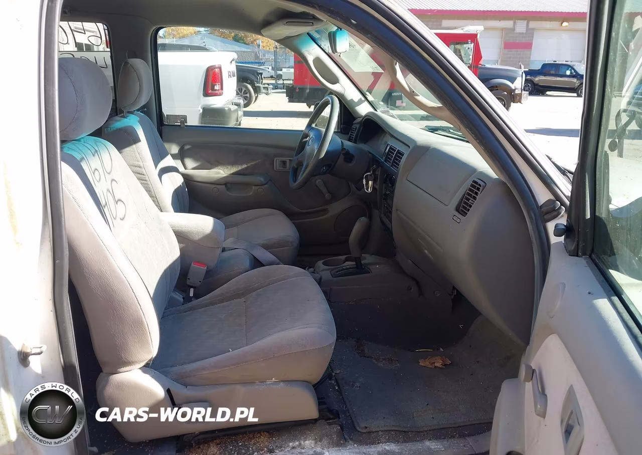 2004 Toyota Tacoma VIN:5TEVL52N24Z456395 - 5