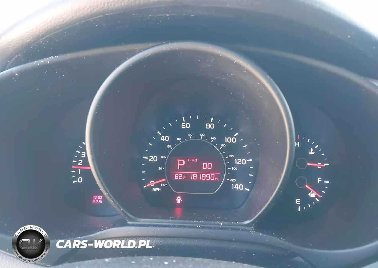 2015 Kia Soul + VIN:KNDJP3A52F7224446 - 7