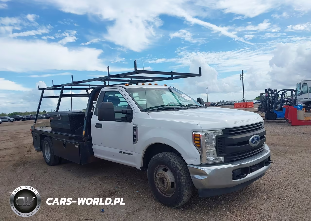 2019 Ford F-350 Chassis Xl VIN:1FDRF3GT2KED71489 - 13