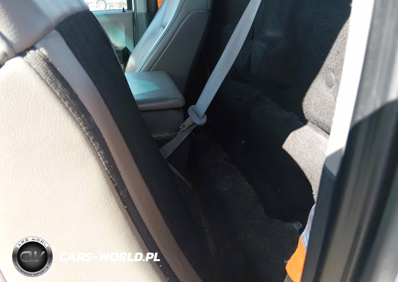 2019 Ford F-350 Chassis Xl VIN:1FDRF3GT2KED71489 - 6