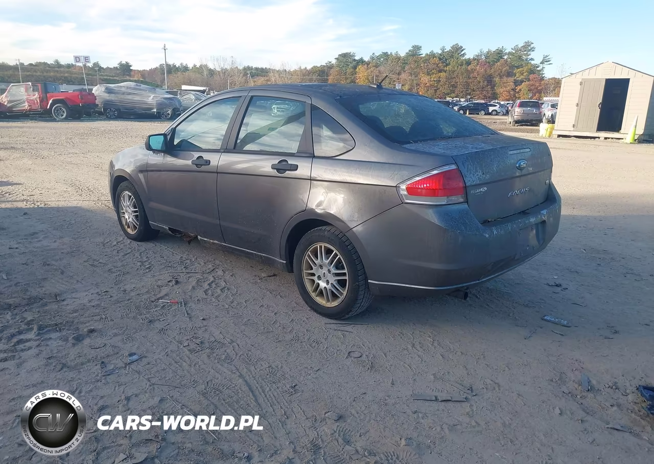 2010 Ford Focus Se VIN:1FAHP3FNXAW179574 - 3