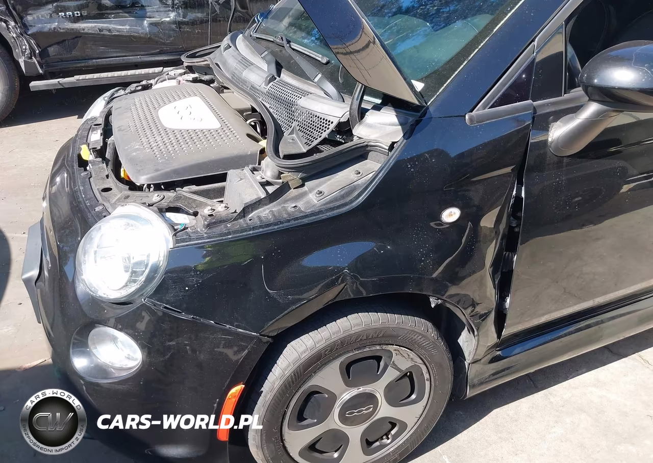 2017 Fiat 500E Battery Electric VIN:3C3CFFGE9HT557802 - 6