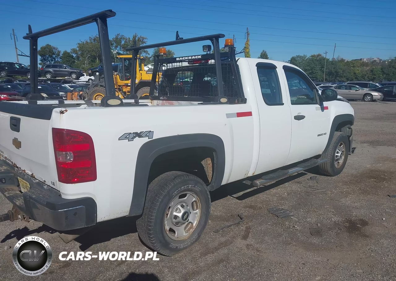 2013 Chevrolet Silverado 2500Hd Work Truck VIN:1GC2KVCB3DZ367635 - 4