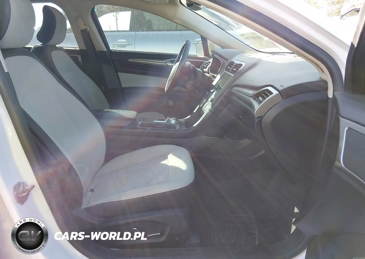 2019 Ford Fusion Se VIN:3FA6P0HD9KR249452 - 5