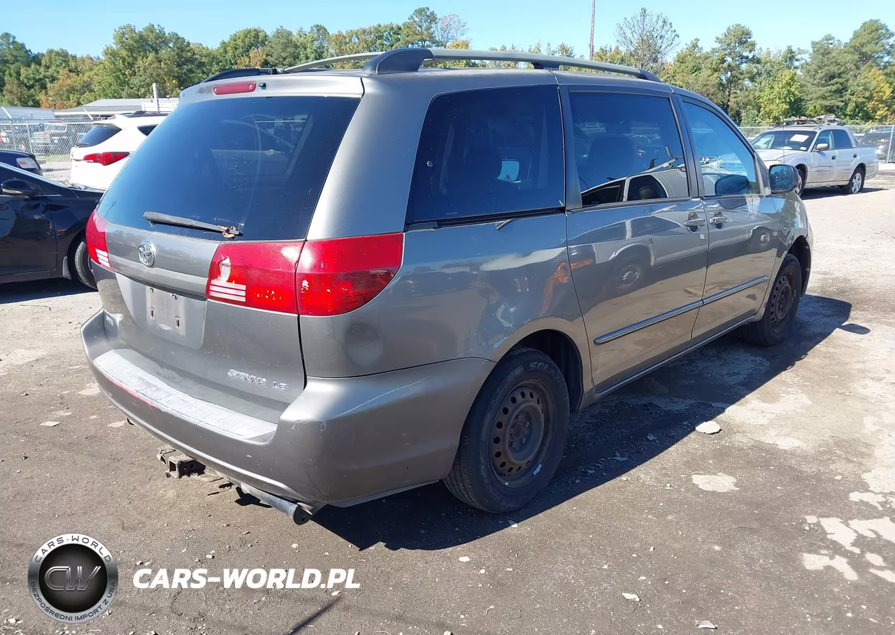 2005 Toyota Sienna Le VIN:5TDZA23C05S268668 - 4