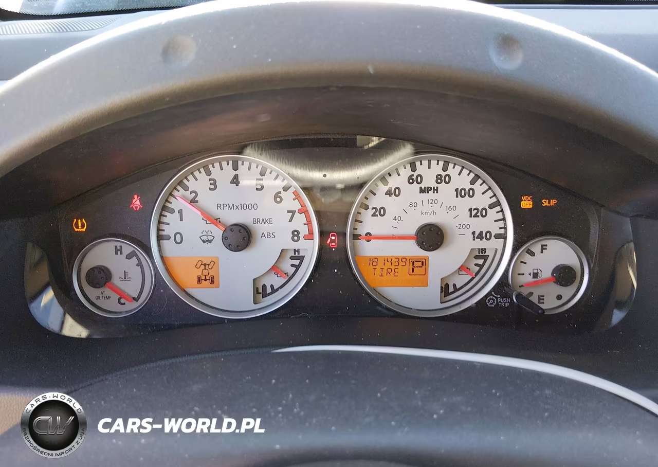 2011 Nissan Xterra Pro-4X VIN:5N1AN0NW0BC517296 - 7