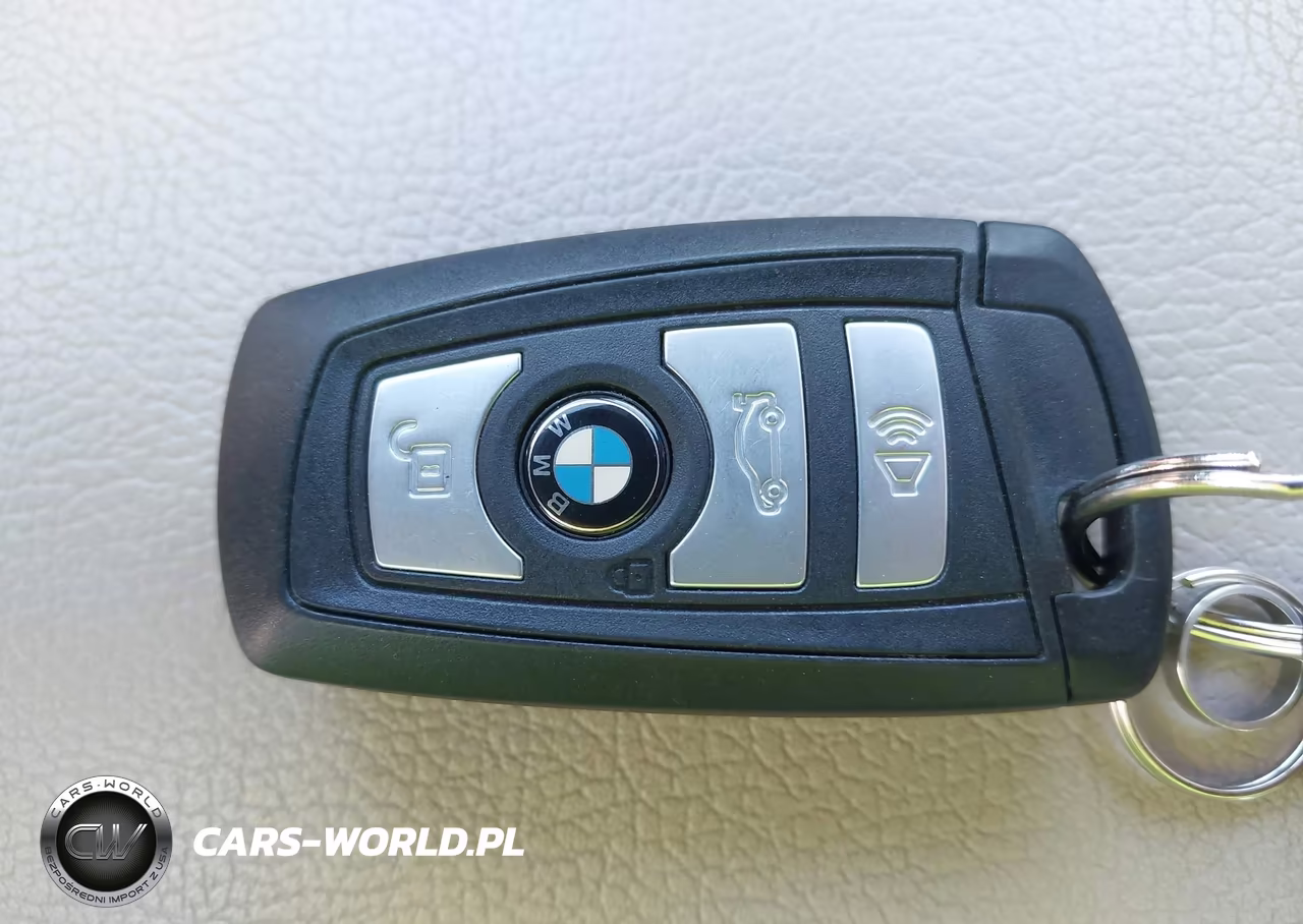 2012 BMW X3 xDrive28I VIN:5UXWX5C5XCL725830 - 11