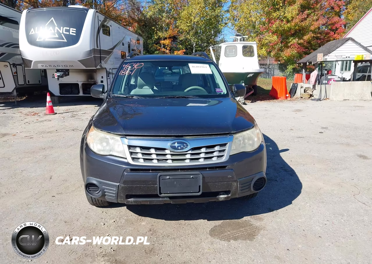 2011 Subaru Outback 2.5I Premium VIN:4S4BRBCC4B3390565 - 13
