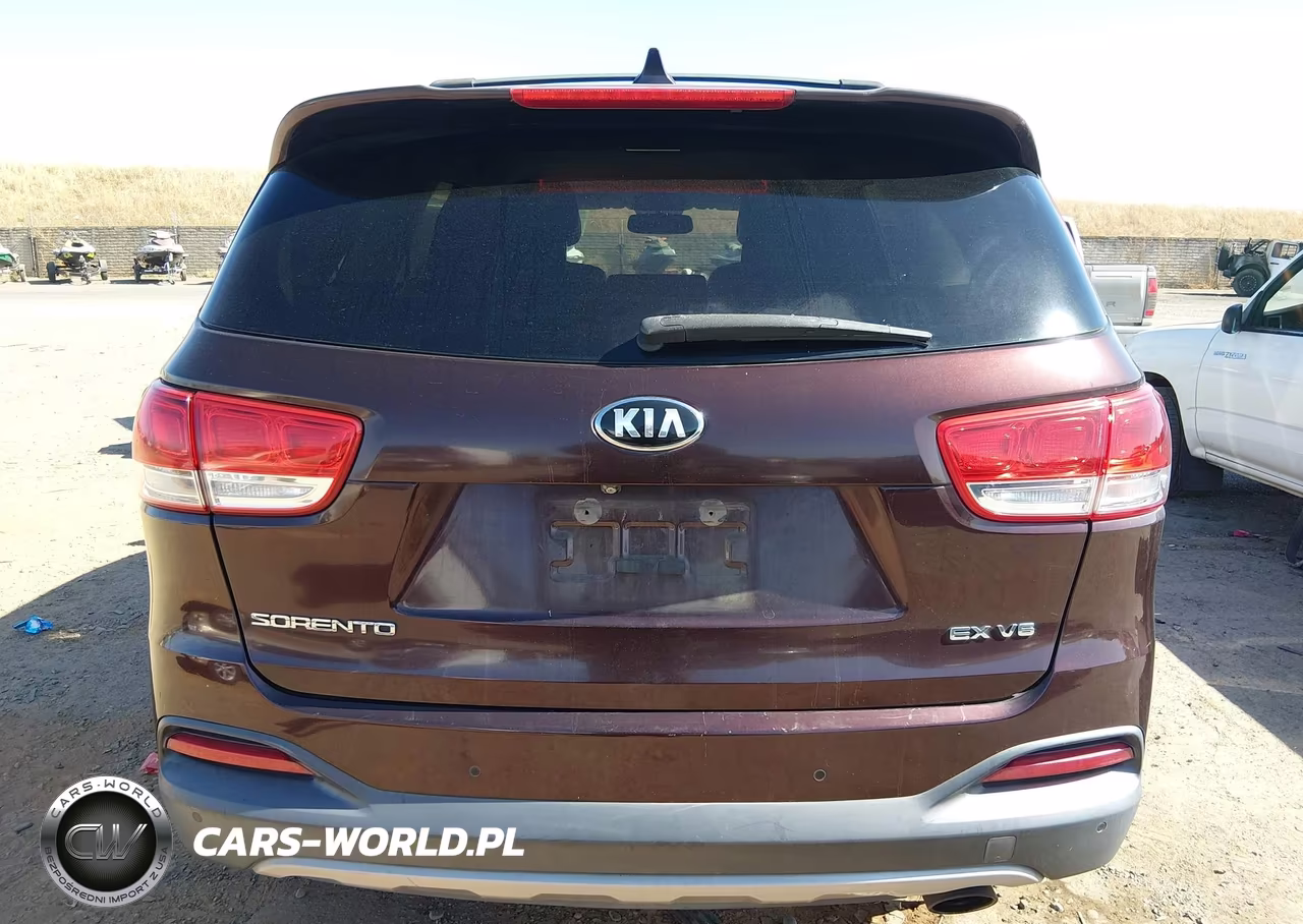 2016 Kia Sorento 3.3L Ex VIN:5XYPHDA58GG029744 - 16