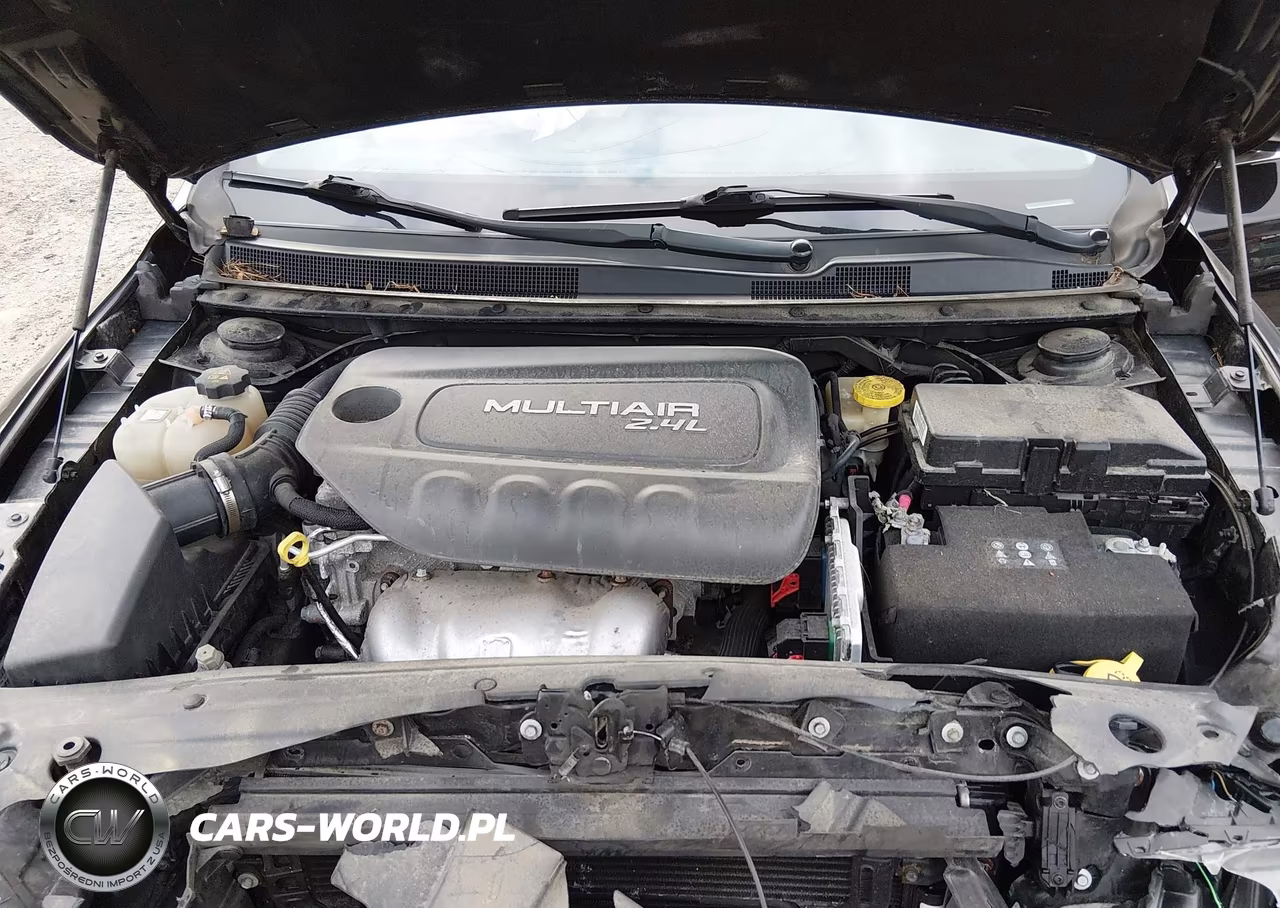2016 Chrysler 200 Limited VIN:1C3CCCAB5GN102014 - 10