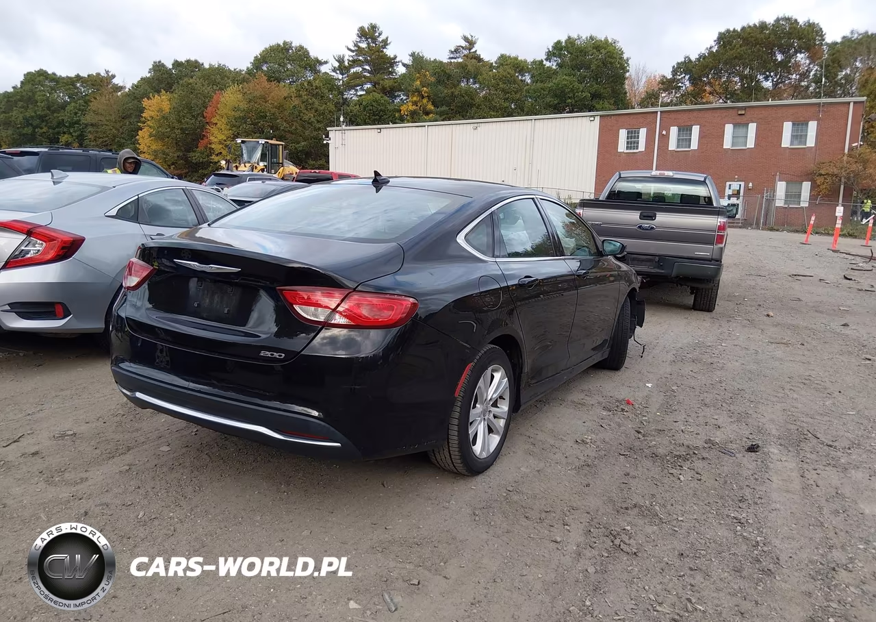 2016 Chrysler 200 Limited VIN:1C3CCCAB5GN102014 - 4